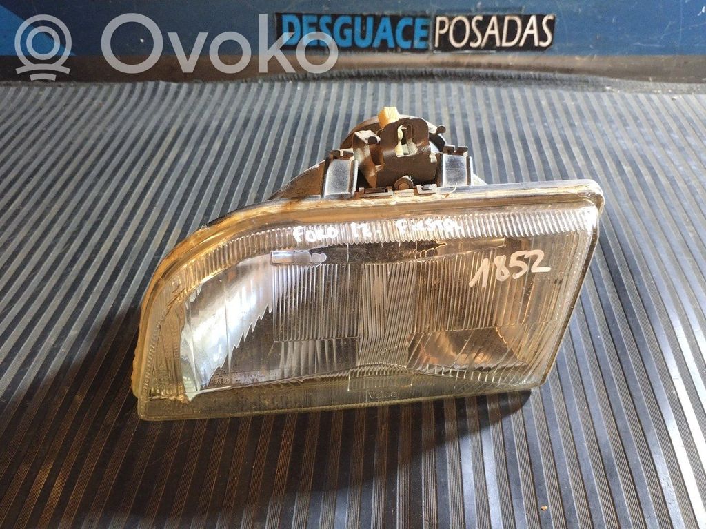 Ford Fiesta I Scheinwerfer 
