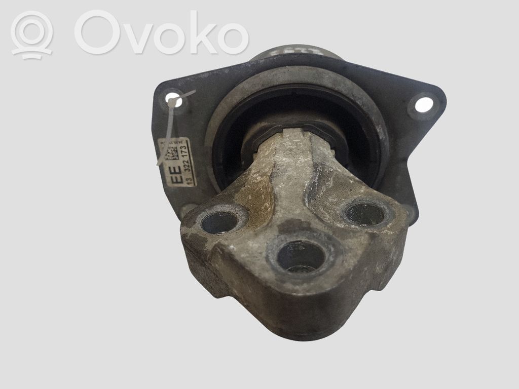 Engine mount bracket   13322173