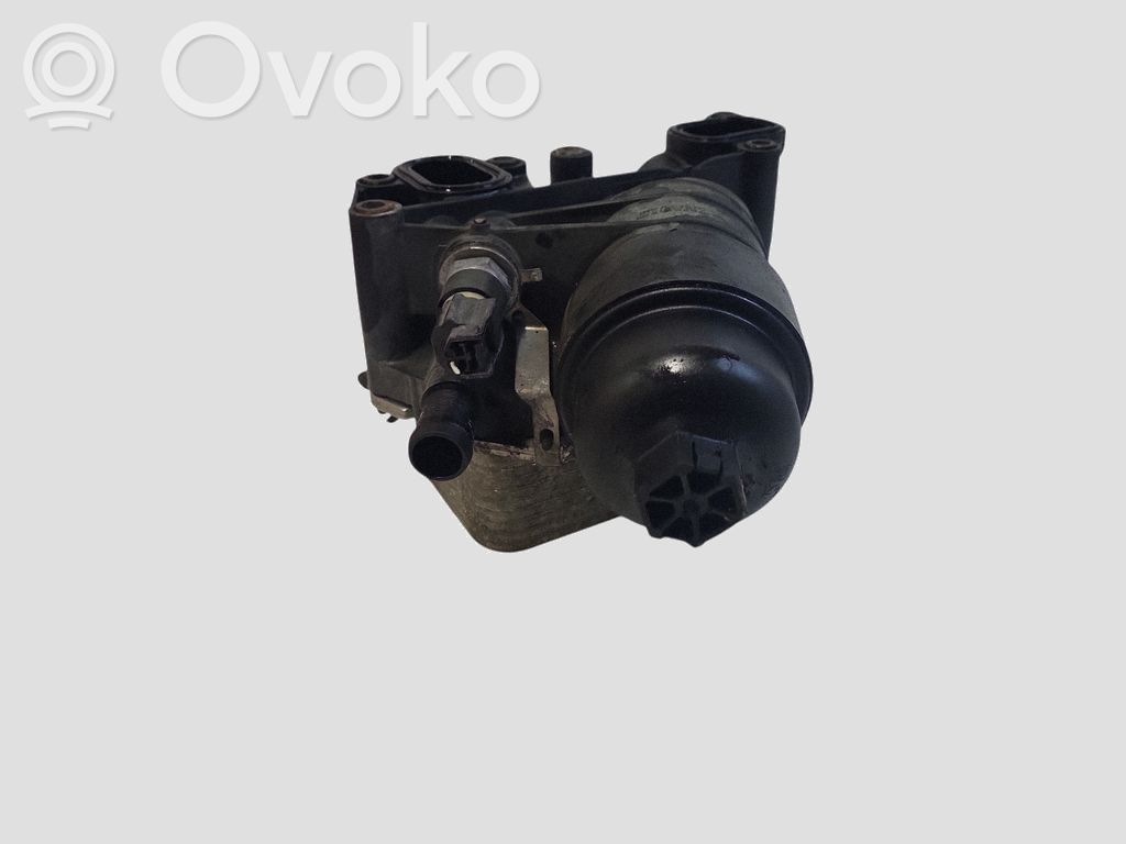 Nissan Qashqai Supporto di montaggio del filtro dell’olio