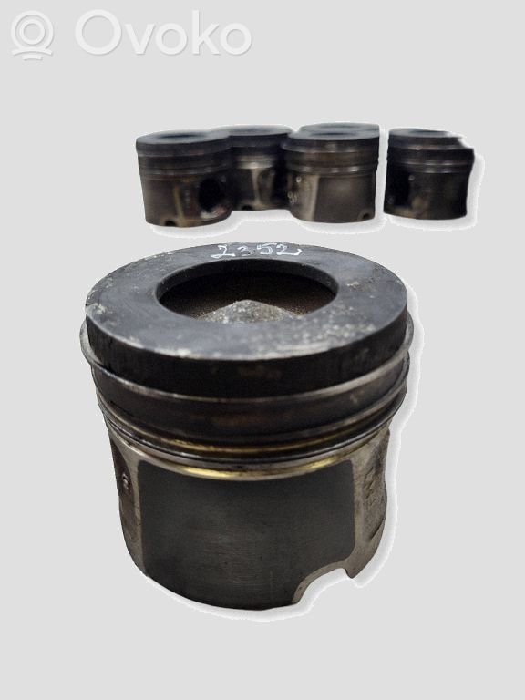 Piston   N47