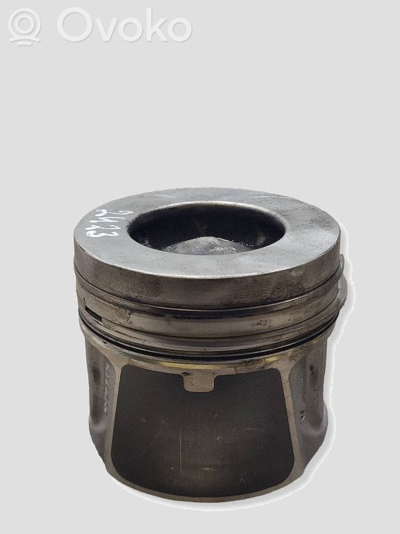 Nissan Qashqai Piston