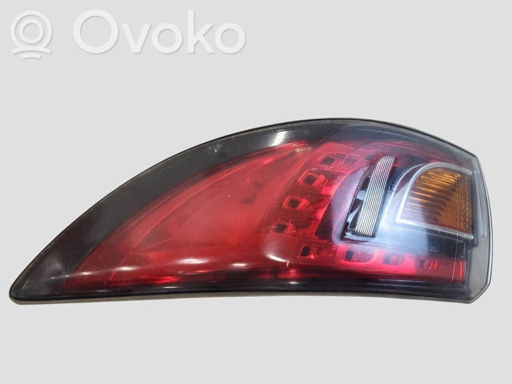 Luz trasera/de freno   GS2A51150