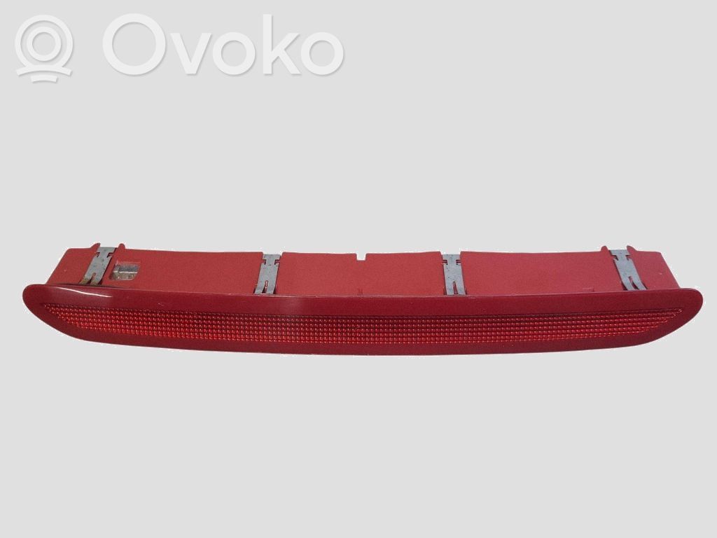 Volkswagen Golf VII Luce d’arresto centrale/supplementare 