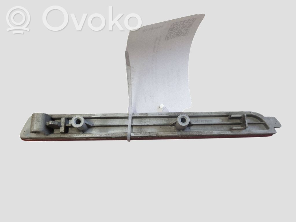 Mazda 6 Reflector spate 