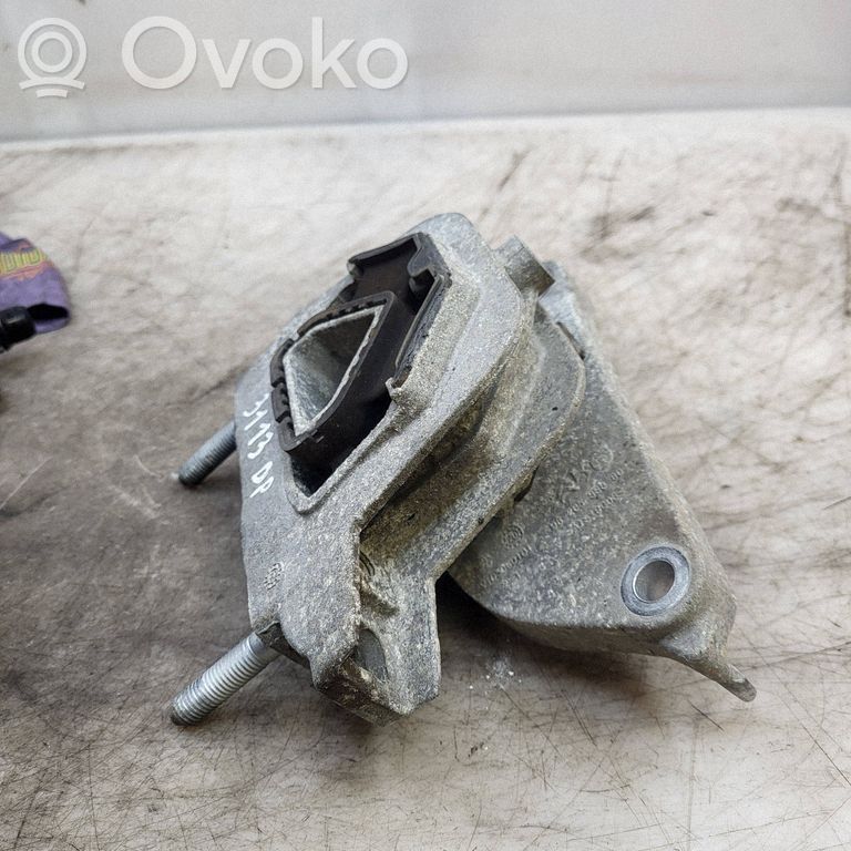 Peugeot 2008 II Suport tampon motor 