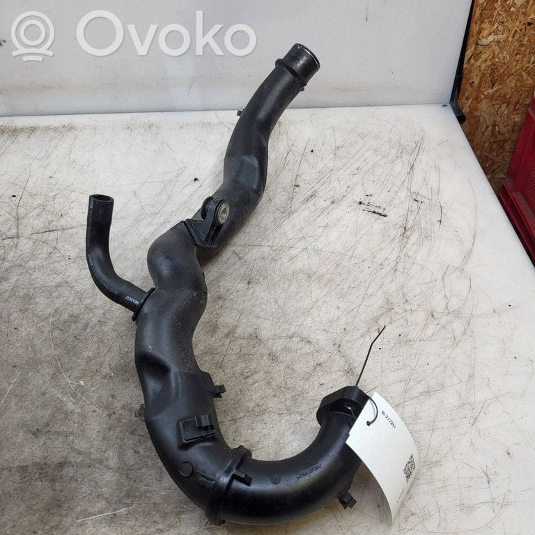 Renault Trafic II (X83) Furtun/conductă intercooler 