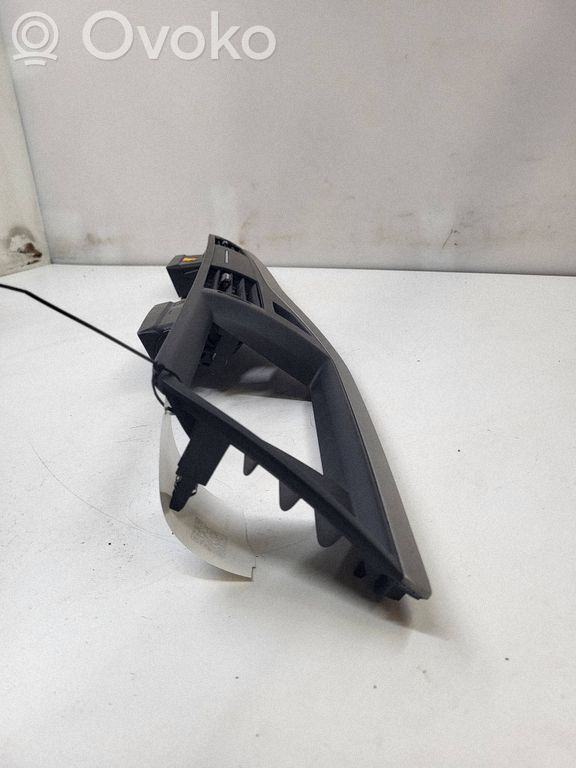 Citroen C5 Radio/GPS head unit trim 