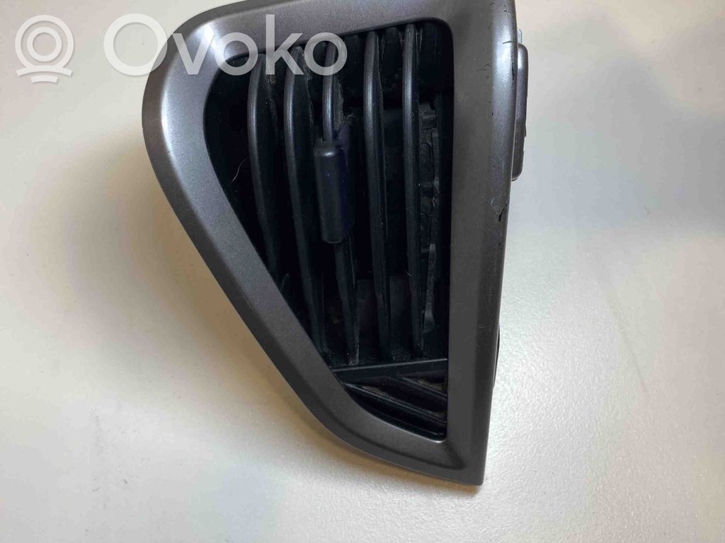 Ford Transit Custom Kratka wentylacyjna pod zderzakiem tylnym 