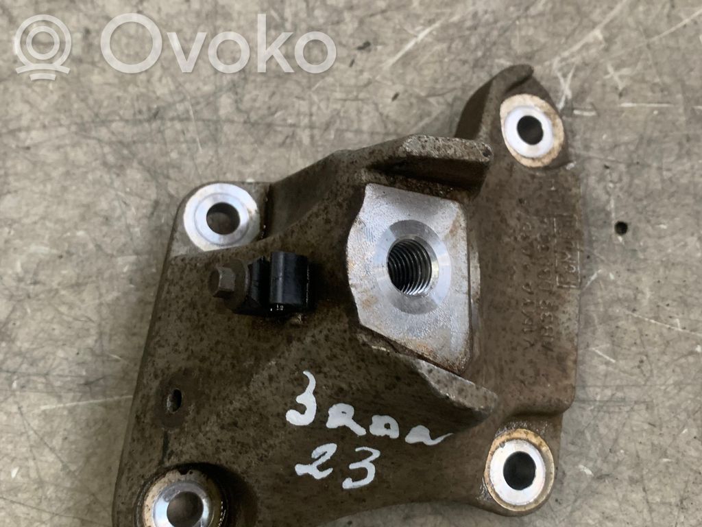 Ford Ranger Engine mounting bracket 