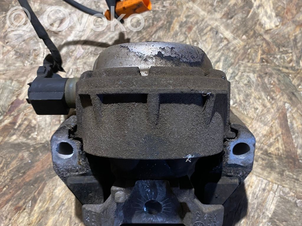 Audi A6 S6 C7 4G Engine mount bracket 