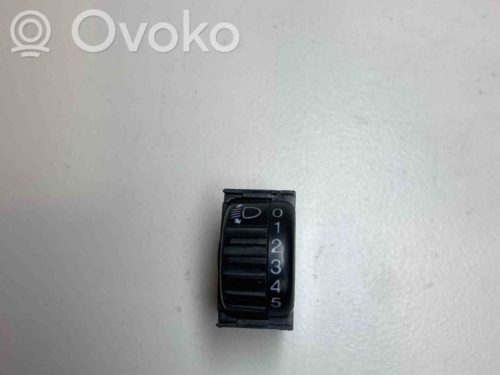 Toyota Land Cruiser (HDJ90) Headlight level height control switch 