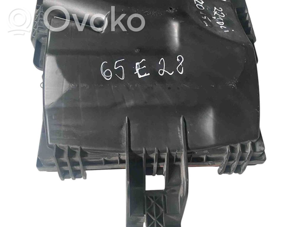 Air filter box   CC119600CJ