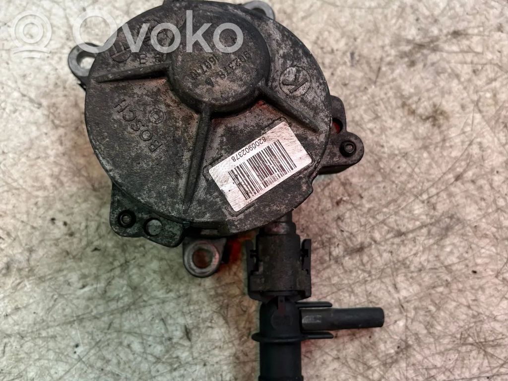Renault Master III Vacuum pump 