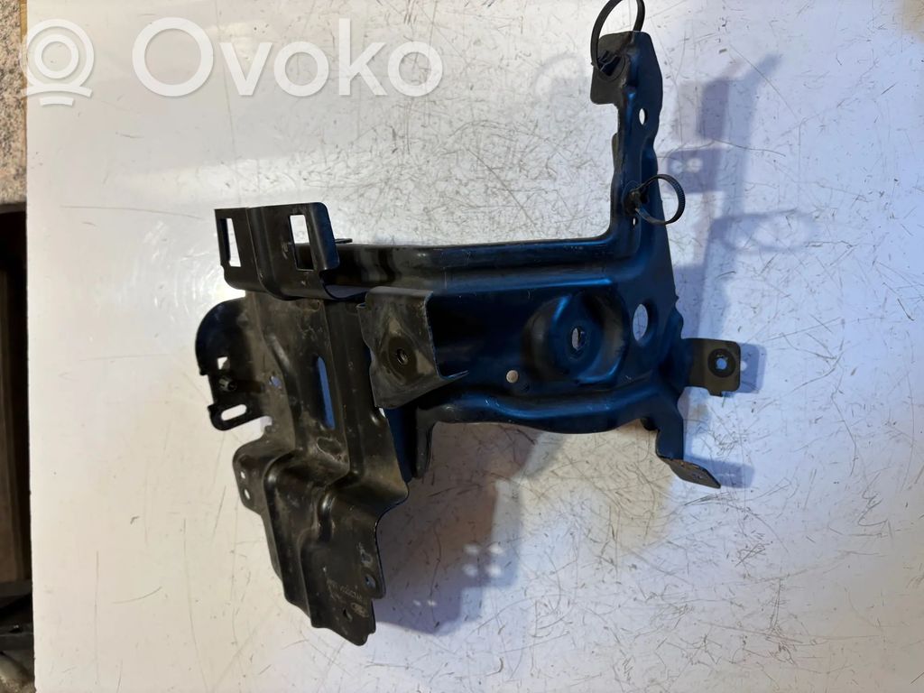 Ford Transit Custom Pidike (kiinnike) 