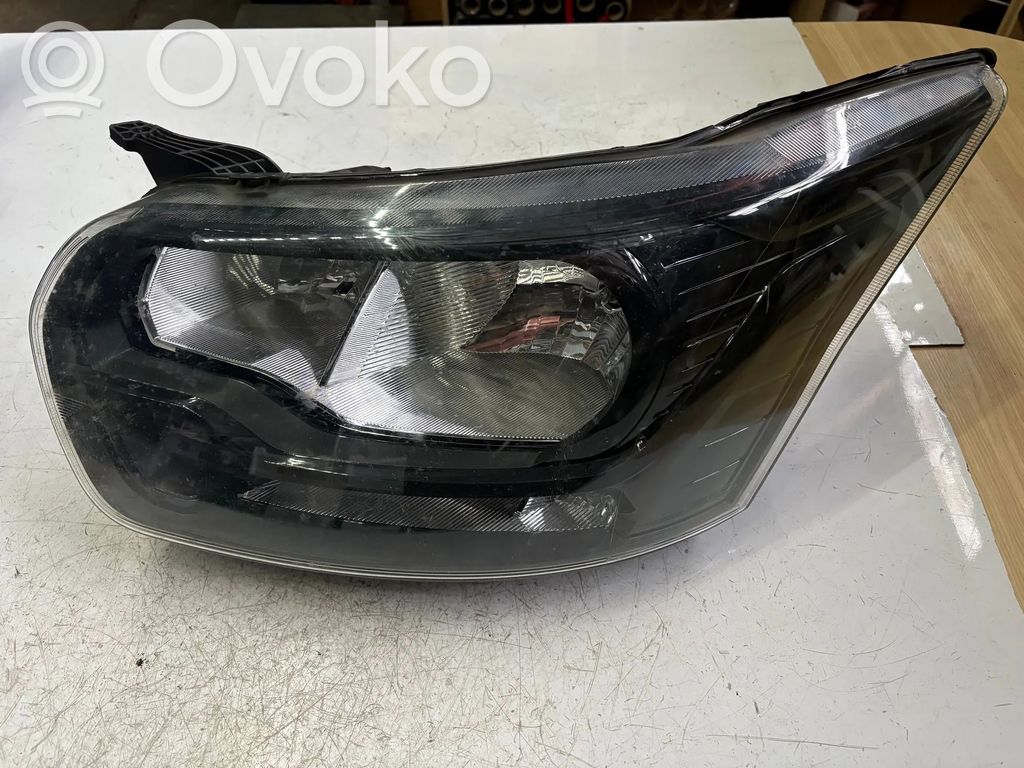 Ford Transit VII Headlight/headlamp 