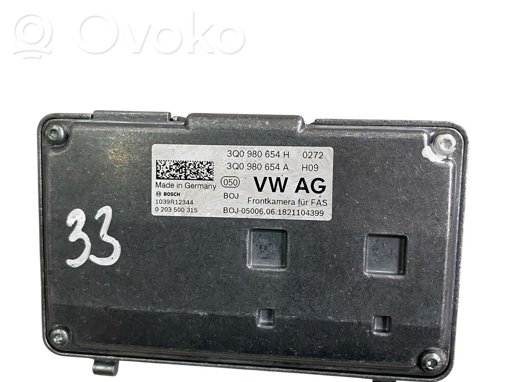 Volkswagen Crafter Windshield/windscreen camera 