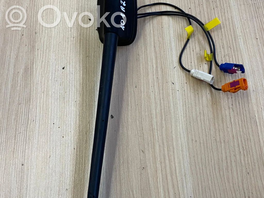 Peugeot Expert GPS-pystyantenni 
