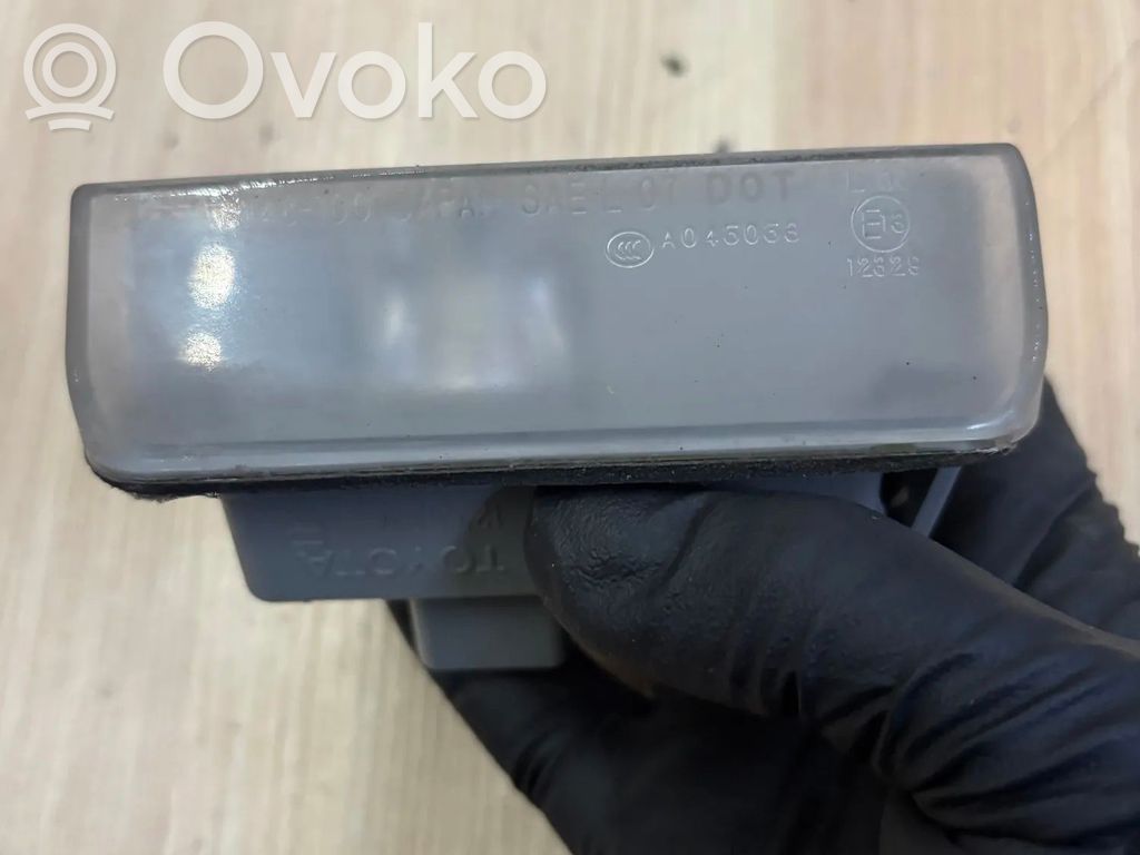Éclairage de plaque d'immatriculation   A045053