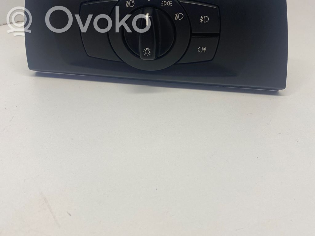 Lukturu slēdzis   6932796,33600201