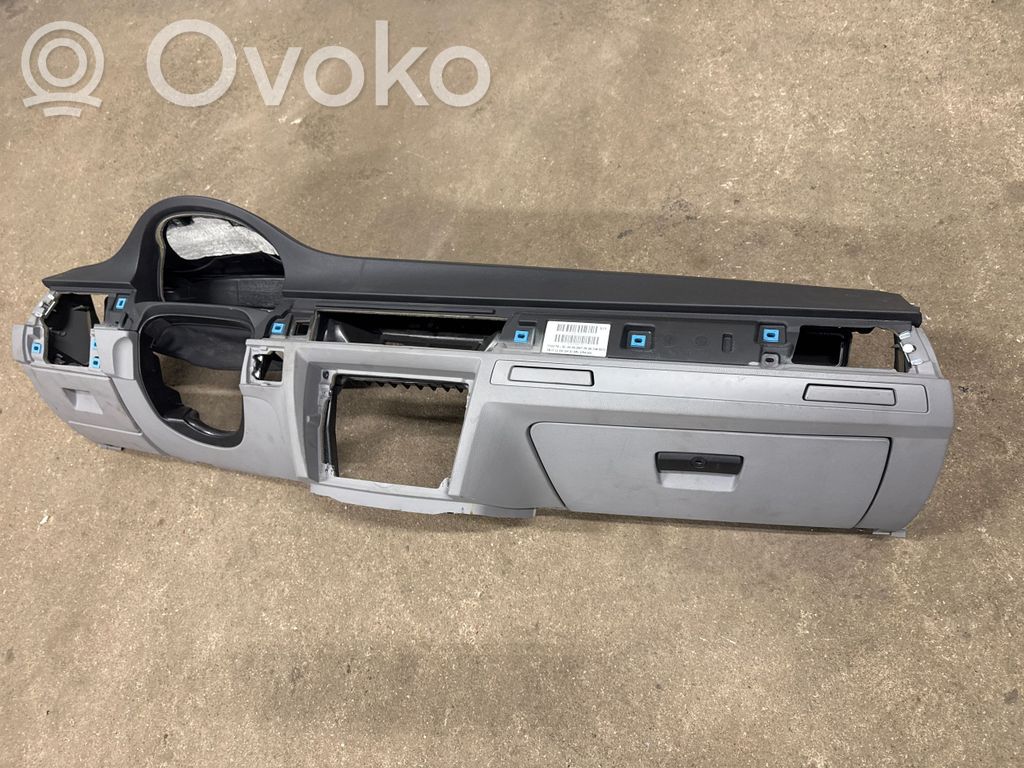 BMW 3 E90 E91 Панель 