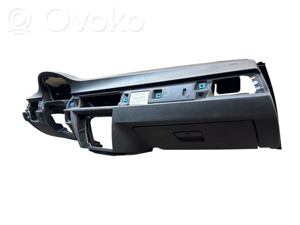 BMW 3 E90 E91 Panelis 