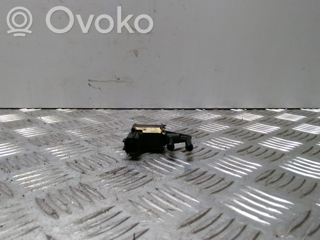 Nissan Almera Vacuum valve 