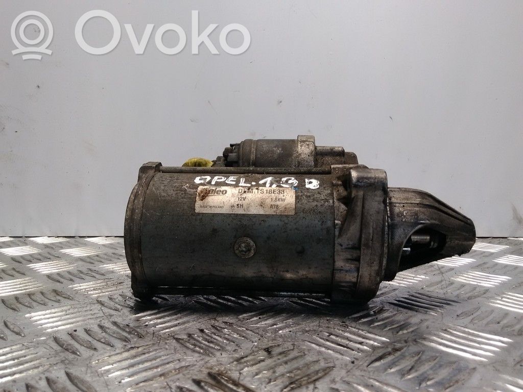 Opel Corsa D Starteris 