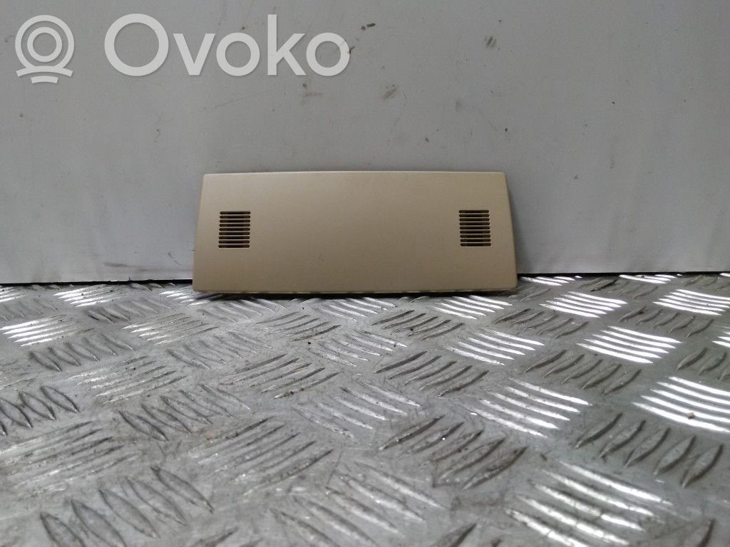 BMW 5 E60 E61 Dangtelis lubose 