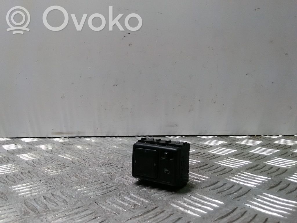 Nissan Pathfinder R51 Wing mirror switch 
