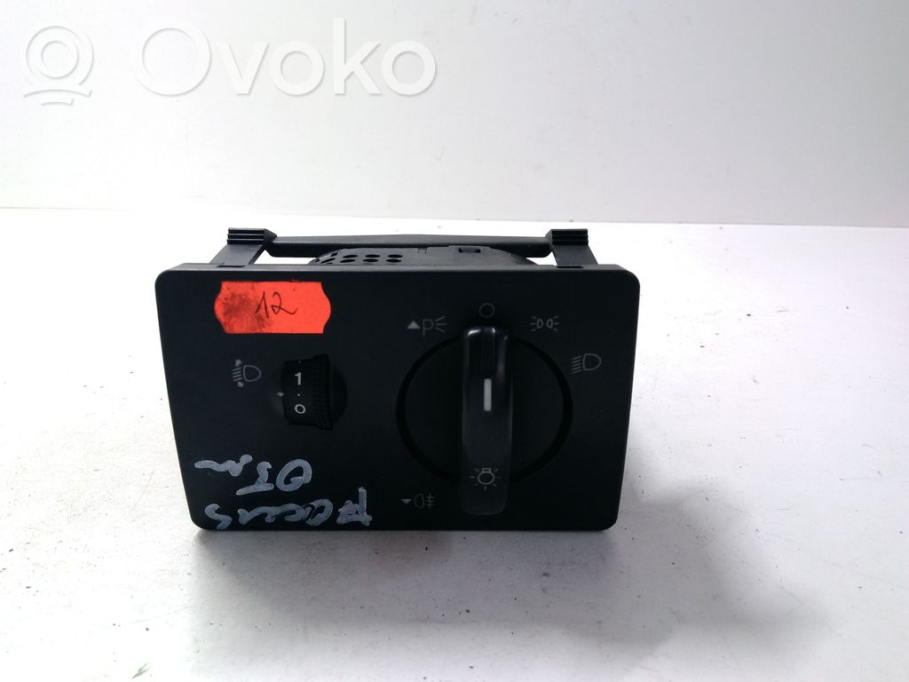 Ford Focus Light switch 