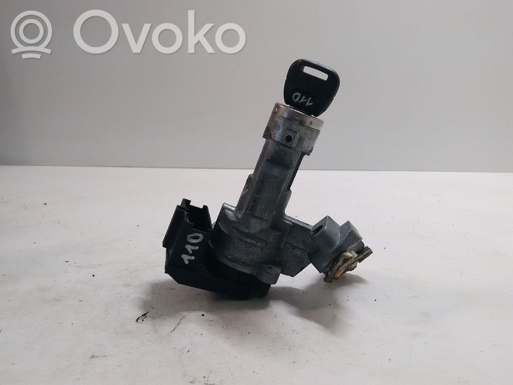 Užvedimo spynelė   04152502
