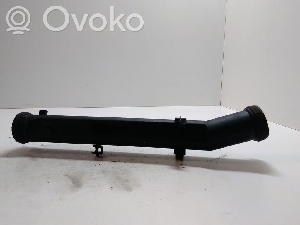 Volkswagen Golf IV Caurulīte (-es) / šļūtene (-es) 