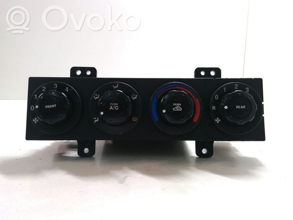KIA Carnival Climate control unit 