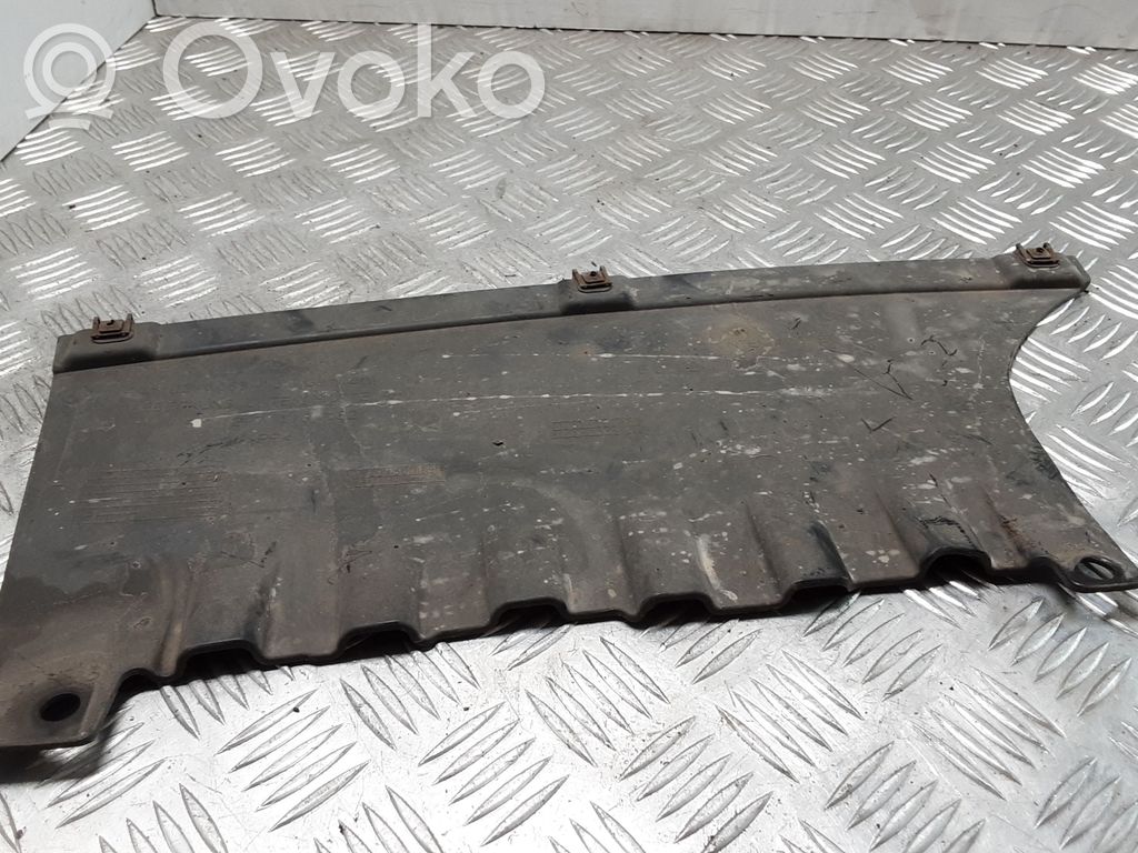 BMW 1 E81 E87 Galinio bamperio dugno apsauga 
