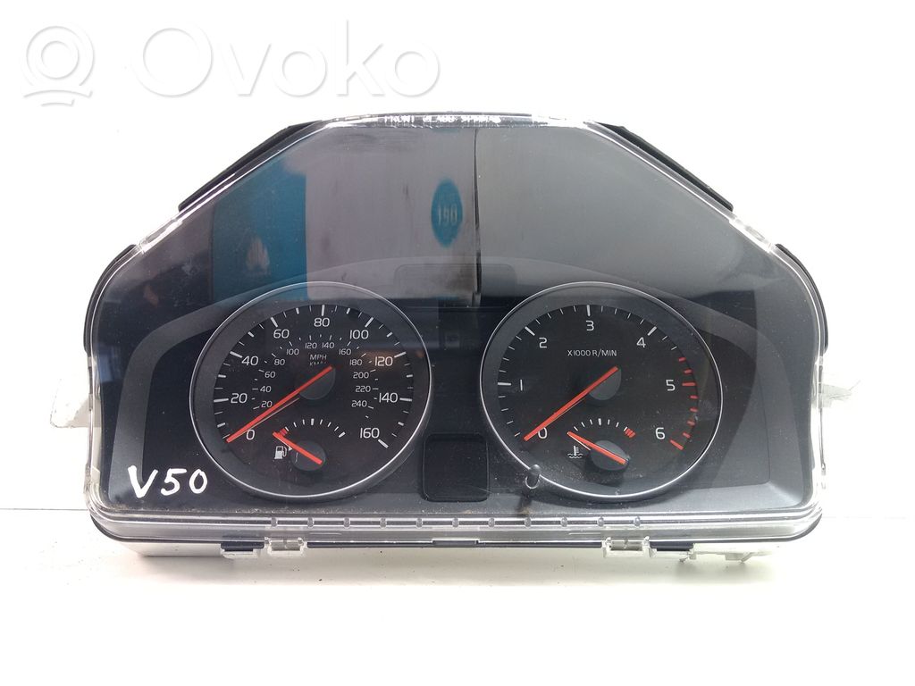 Volvo V50 Speedometer (instrument cluster) 