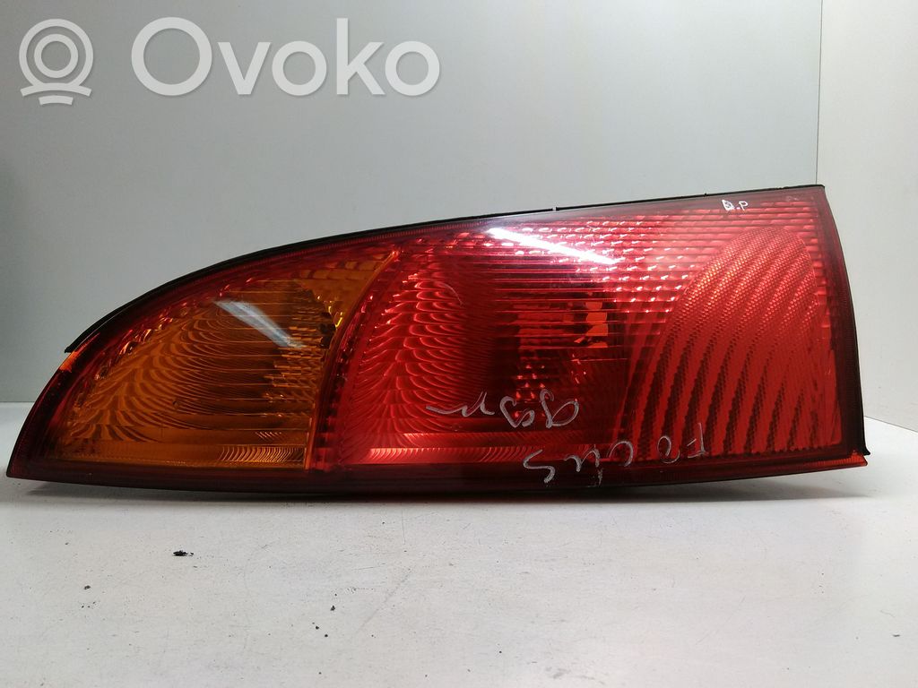 Ford Focus Aizmugurējais lukturis virsbūvē 