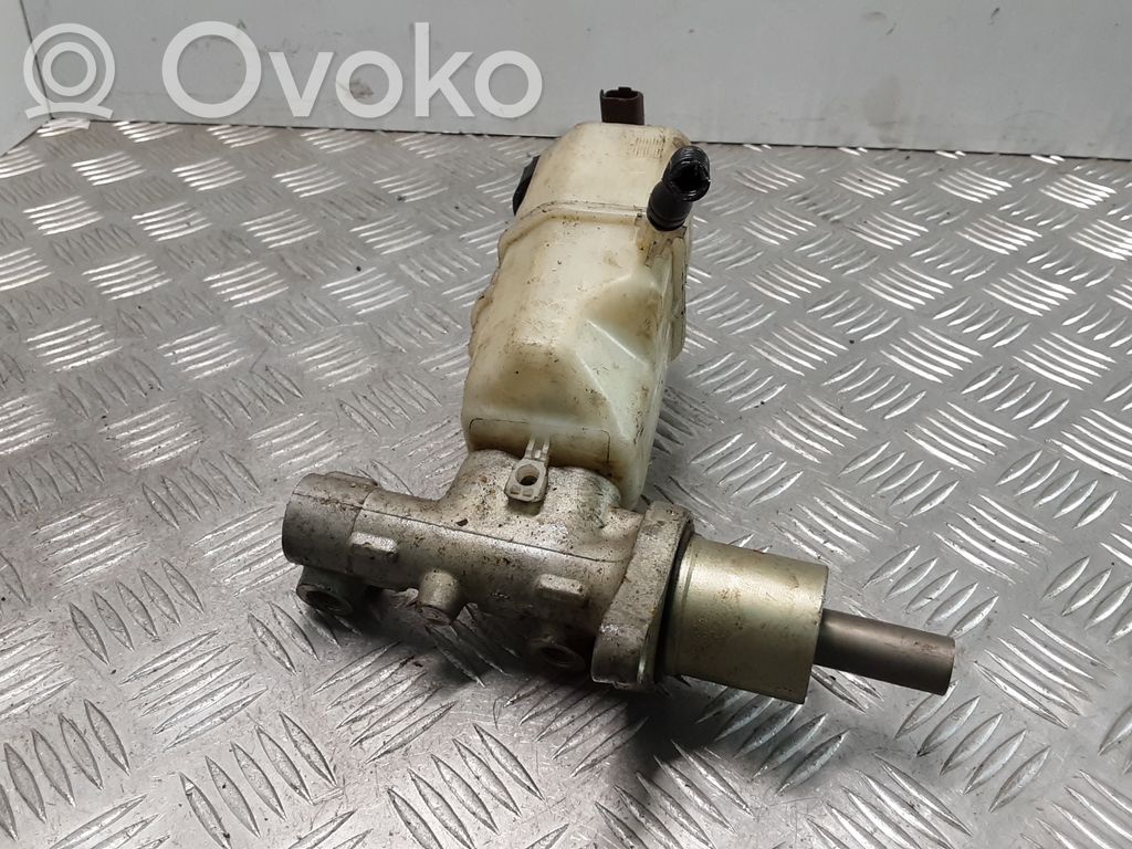 Peugeot 407 Master brake cylinder 
