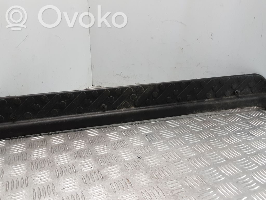 Listwa progowa przednia   769520F000