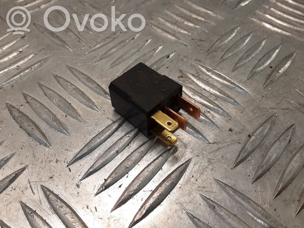 Mitsubishi Pajero Otros relés 