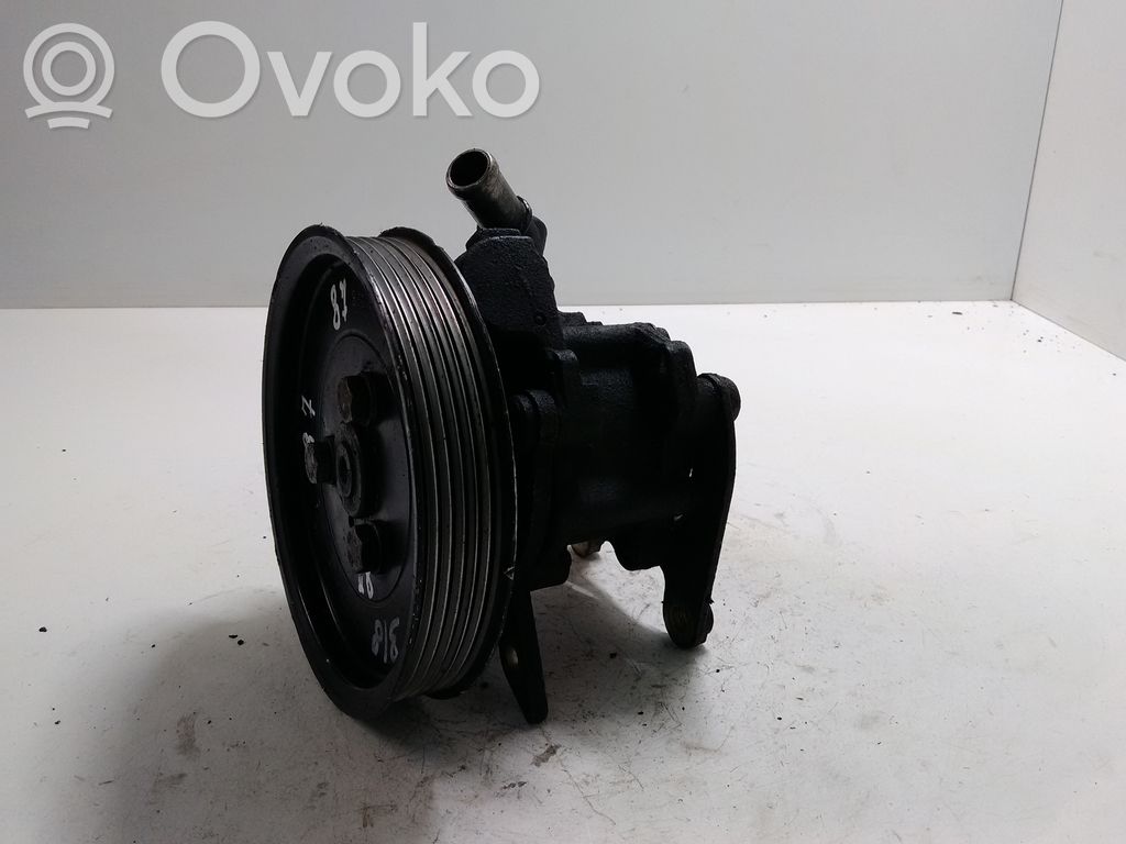 BMW 3 E46 Vairo stiprintuvo siurblys 