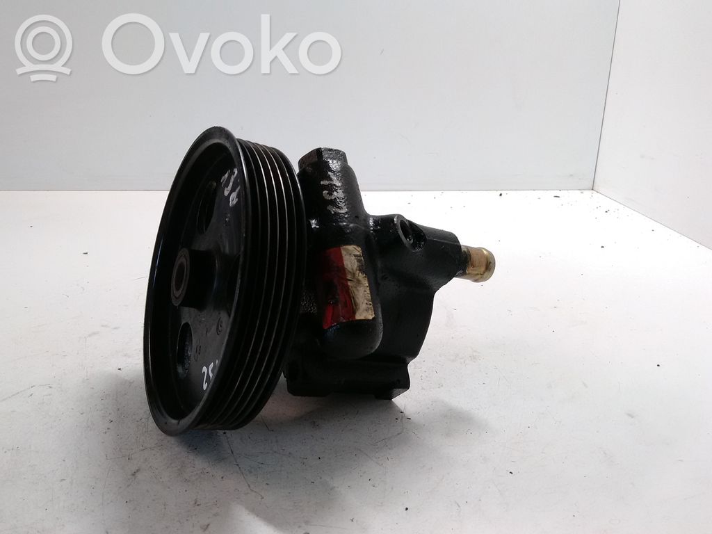 Renault Kangoo I Ohjaustehostimen pumppu 