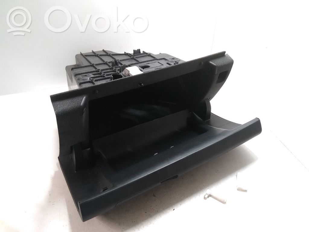 Citroen C5 Daiktadėžės (bordačioko) komplektas 