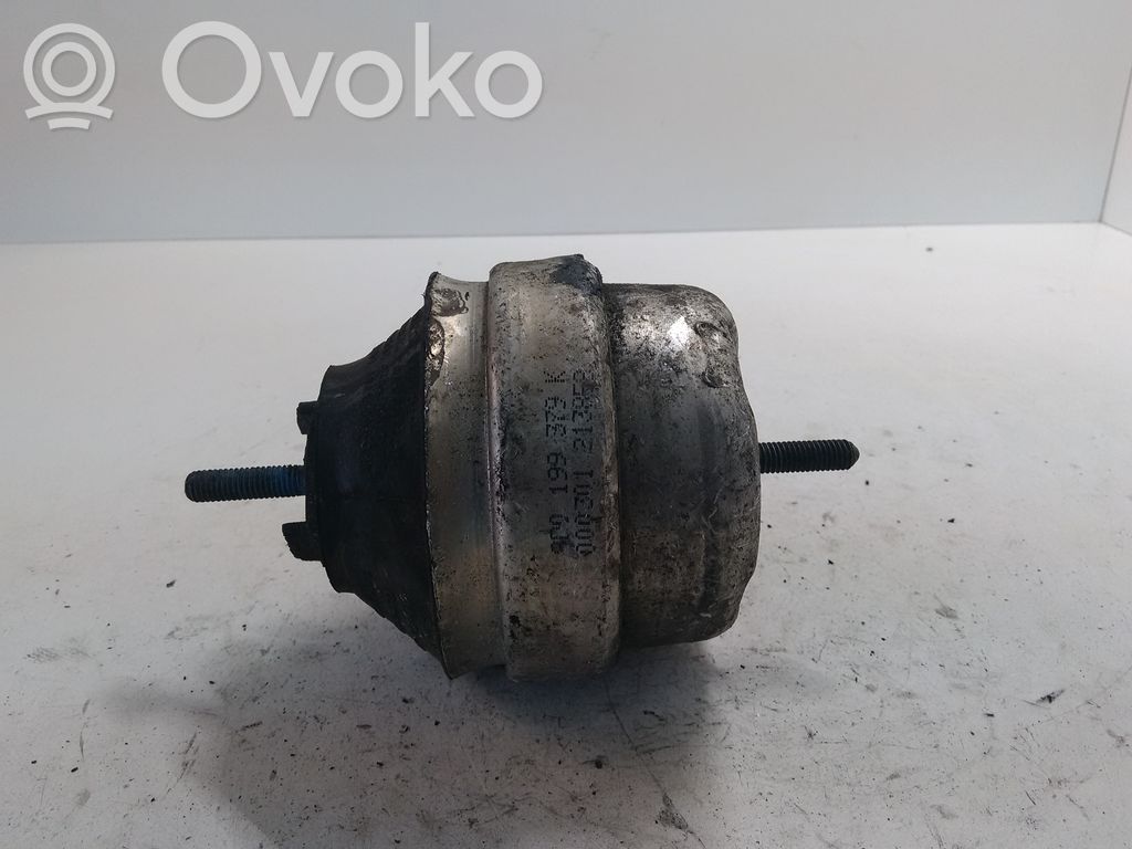 Audi A6 S6 C5 4B Engine mount bracket 