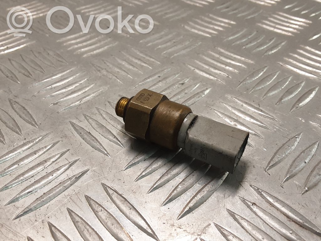 Volkswagen Golf IV Tepalo slėgio daviklis 