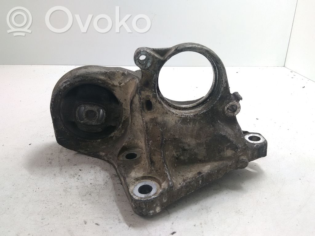 Ford Focus Engine mount bracket 