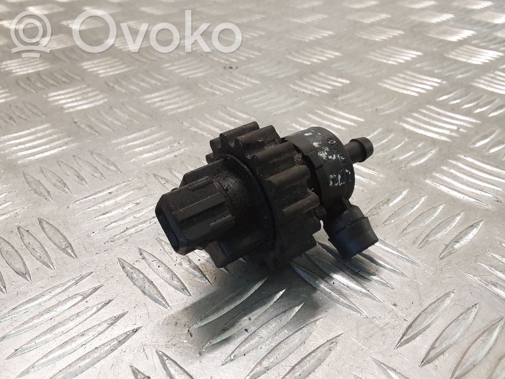 Valve vacuum   1433602