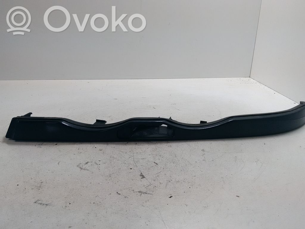 BMW 3 E46 Priekšējā luktura dekoratīvā apdare 