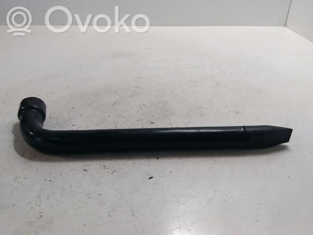 Ford Focus Riteņu uzgriežņatslēga 