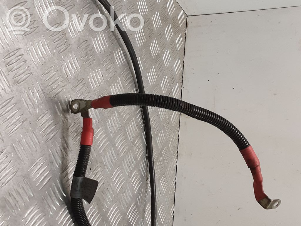 BMW 3 E90 E91 Positive cable (battery) 