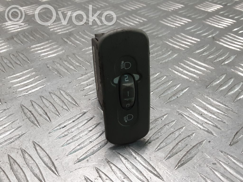 Renault Twingo I Interruptor de control de altura del faro delantero 